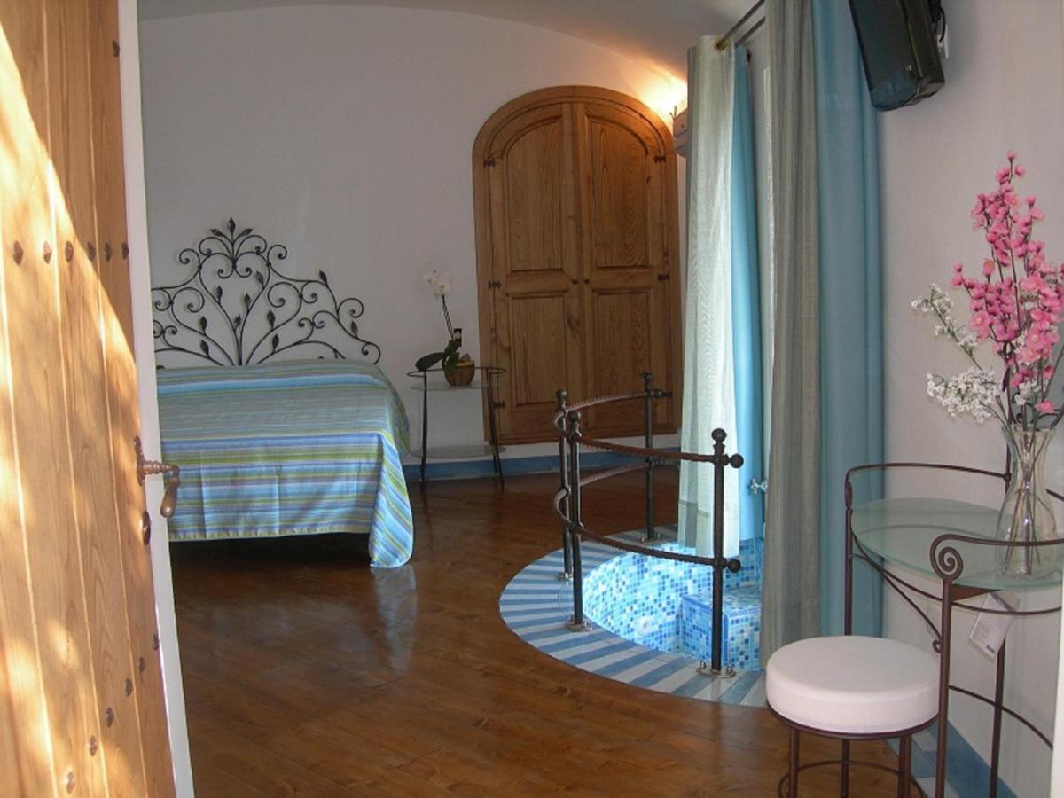 Fattoria La Tagliata Bed & Breakfast Positano Exterior photo